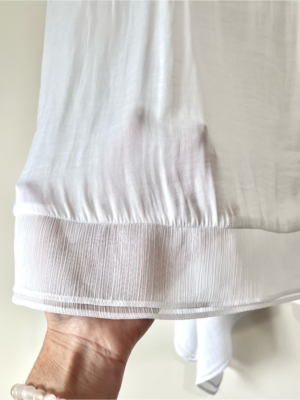 Simply Vera Vera Wang White V-Neck Ruffle Front Sleeveless Top - Picture 8 of 10